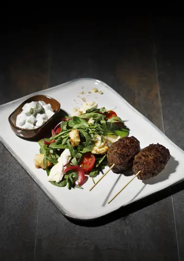 Premium-luokan burgereita fine dining -tyylillä