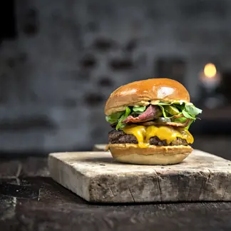 Der klassische Cheeseburger